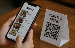 digitální menu v restauraci nahrazuje papírové menu